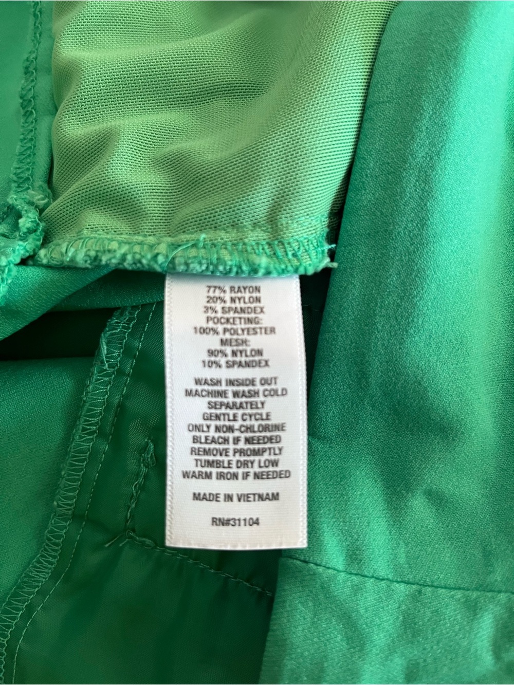 Kim Rogers Bright Green Pull-On Bermuda Shorts with Tummy Control - Picture 4 of 4